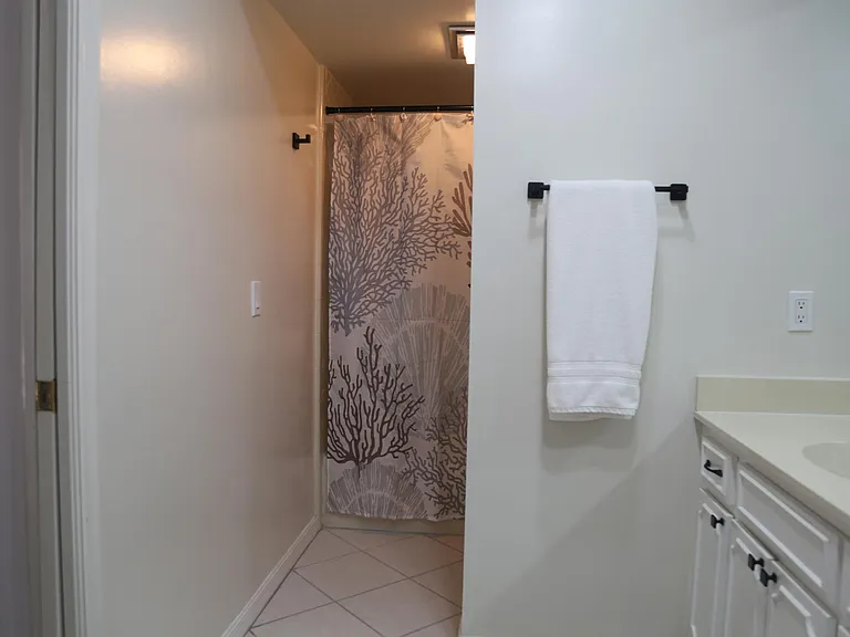 1485 Treasure Cove Ln — Photo 11