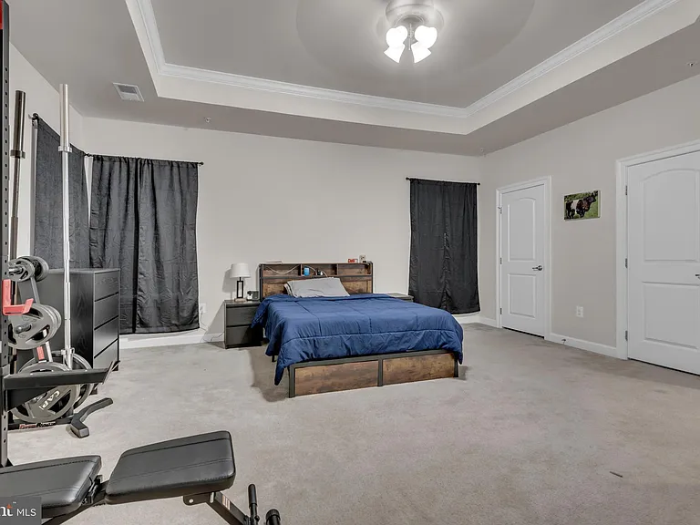 14611 Highbury Ln — Photo 24