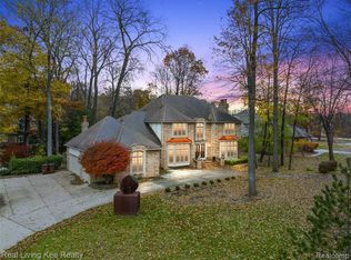 48540 Celebrity Woods Ct, Shelby Township, MI 48317
