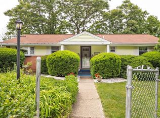 110 Fox Chase Dr, Verona, PA