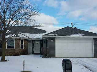 1310 Oakview Dr, Saint Marys, OH 45885