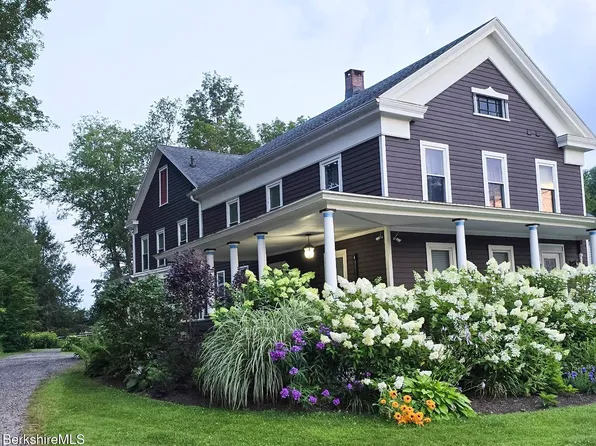 396 Maple St, Hinsdale, MA 01235