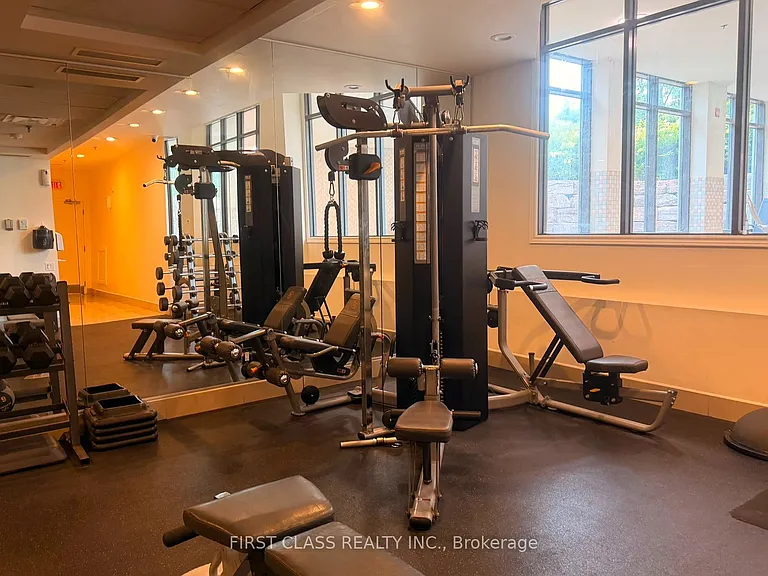 11121 Yonge St #422 — Photo 19