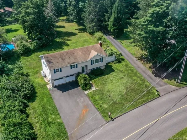 4 Ridgedale Road, Bethel, CT 06801