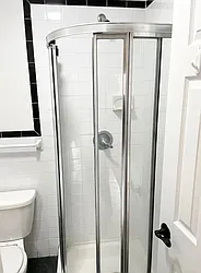 Rented by Icon Realty Services