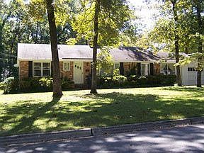2nd image of 103 Dunbarton Cir SE