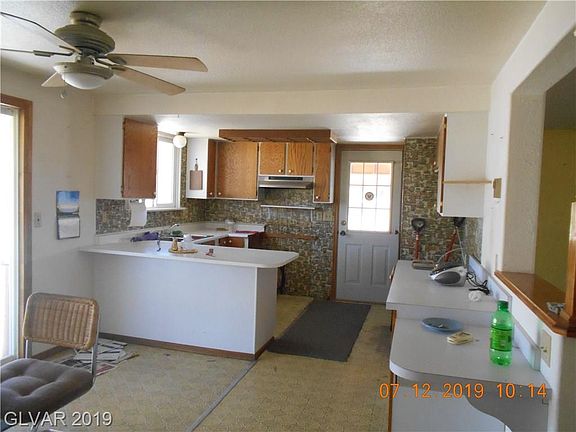 3rd image of 875 Avenue N