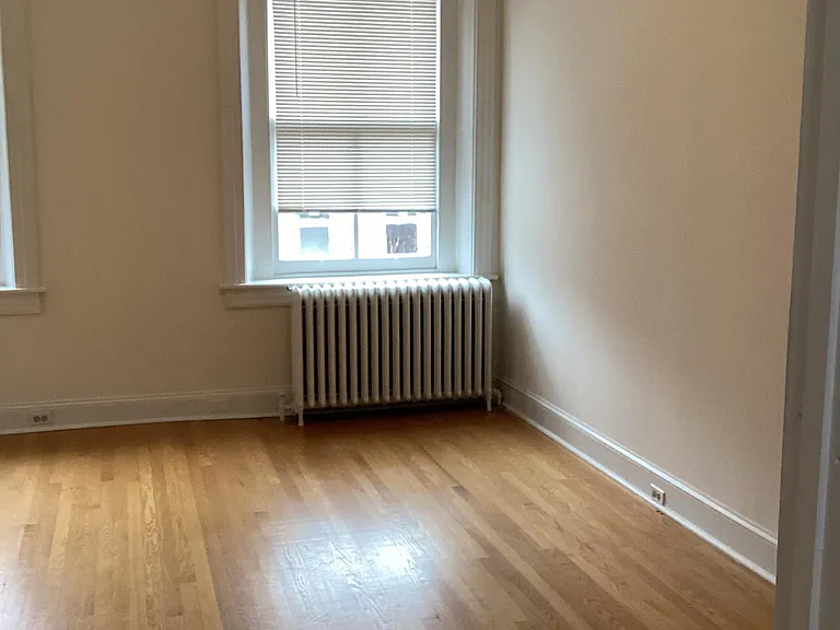 819 Park Ave #5 — Photo 7