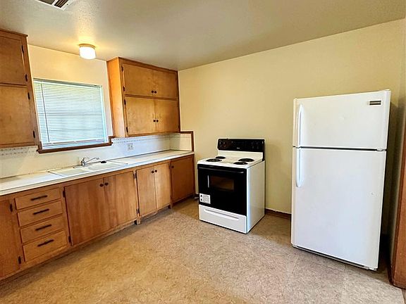 5th image of 6203 NW Ash Ave