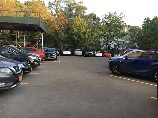 Rented by Peter Ashe | media 39