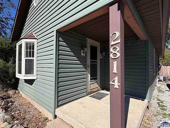 4th image of 2814 Washington Ave