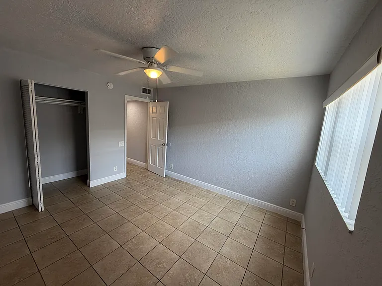 4423 Treehouse Ln #C — Photo 3