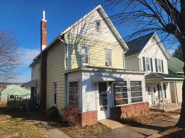 104 W Garber St, Mount Union, PA 17066
