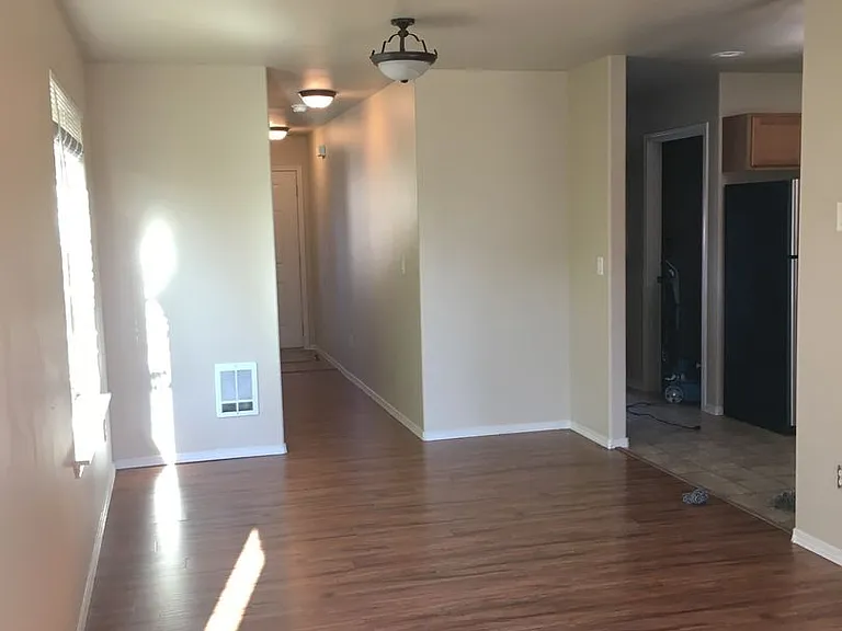 1235 SW 27th St — Photo 9