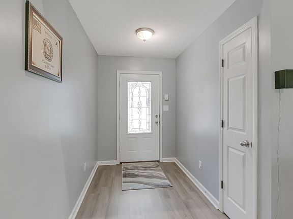 4th image of 1473 Cedar Springs Cir
