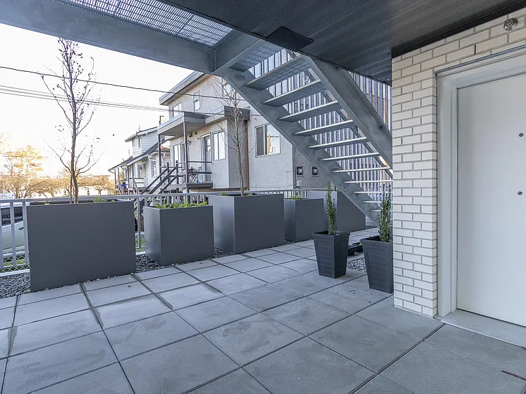 239 E 16th Ave #103 — Photo 16