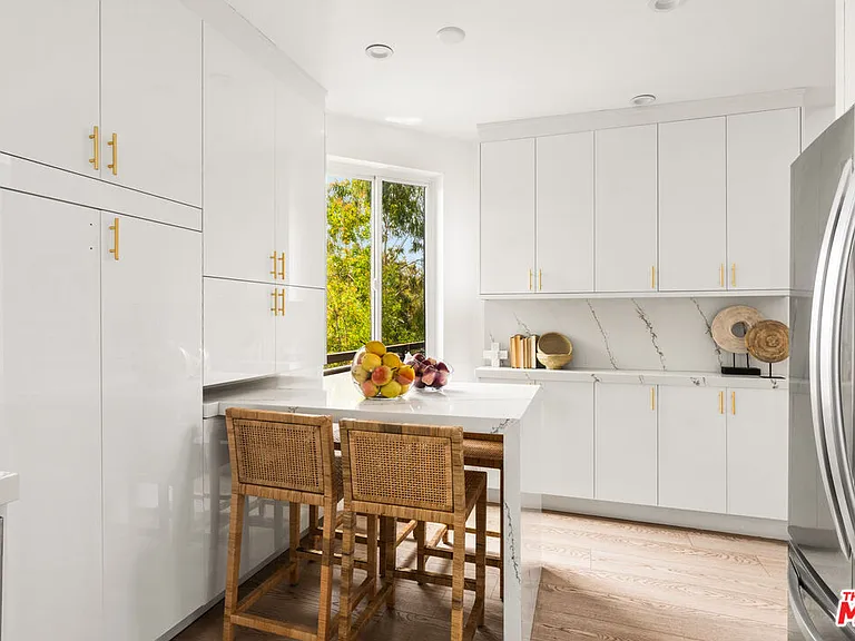 1277 S Beverly Glen Blvd #408 — Photo 15