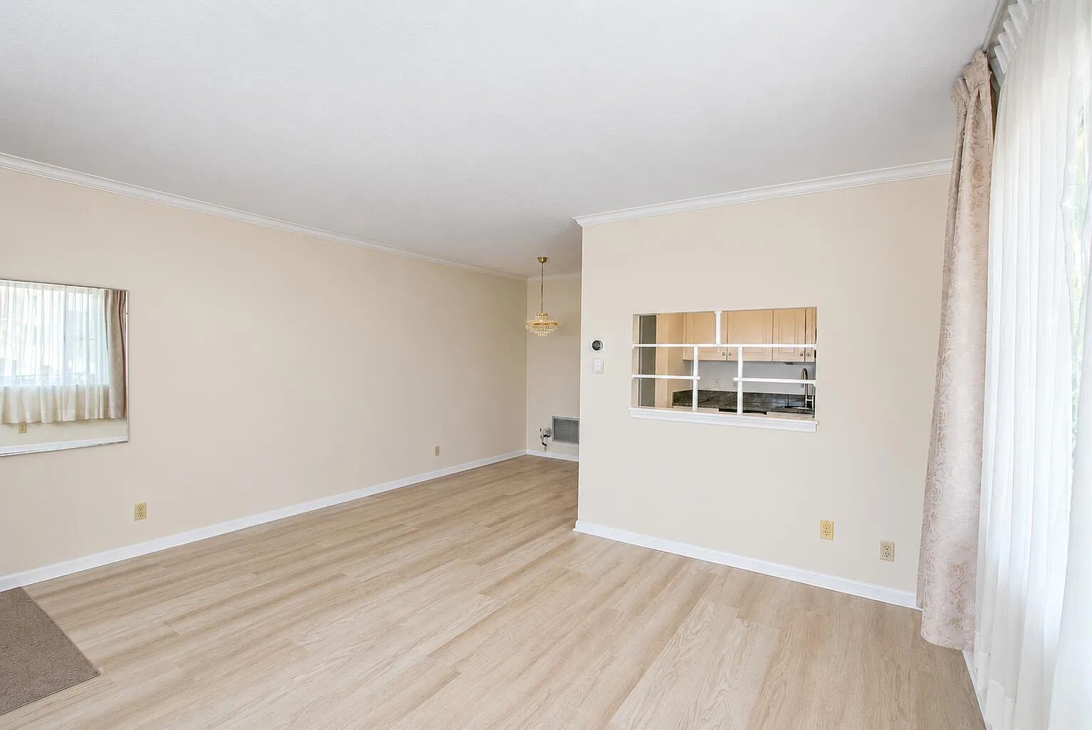 1 bed, 1.0 bath, 612 sqft, $1,295 — Photo 3
