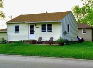 800 Bismark Ave, Waterloo, IA 50701