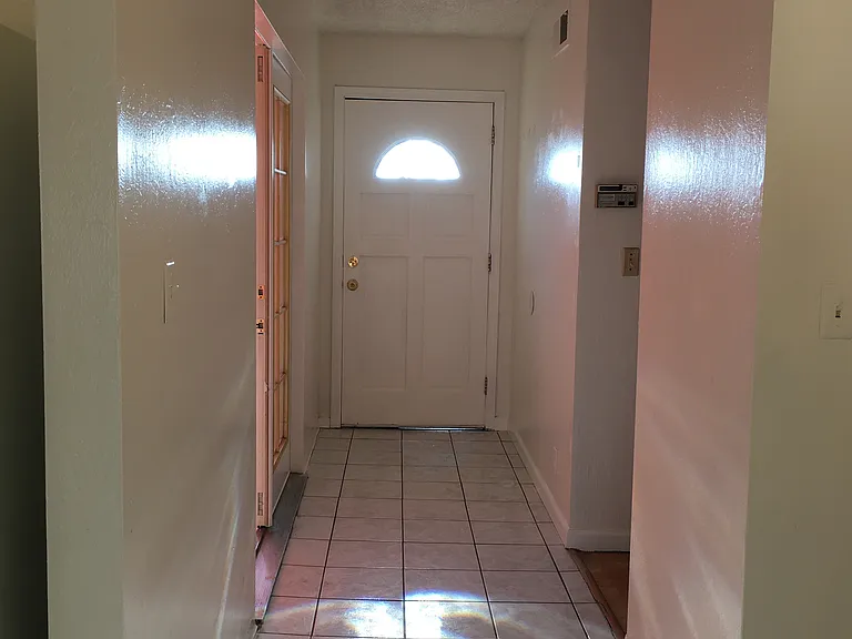 481 Gemma Dr — Photo 4