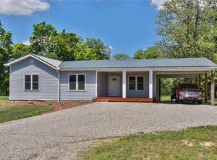 980 W George St, Carmichaels, PA 15320