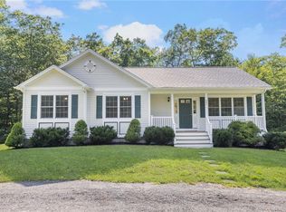 301 Ledge Rd, Coventry, RI 02816