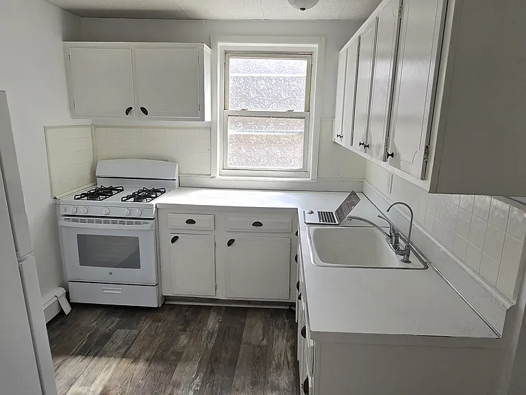 4001 Bergenline Ave #2 — Photo 7