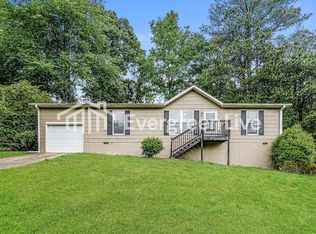 221 Ash Cir, Trussville, AL 35173