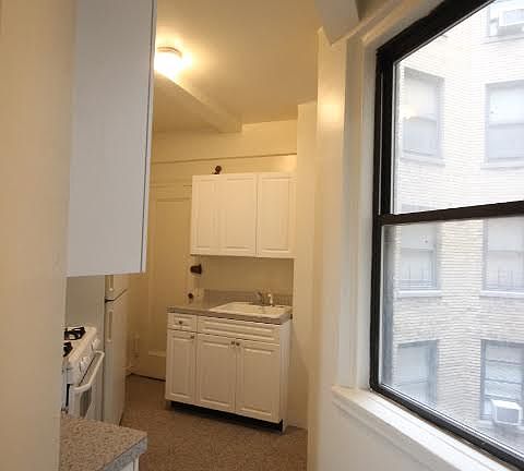 2nd image of 736 W End Ave APT 10B