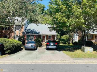390 Williamsburg Way, Fayetteville, GA 30214
