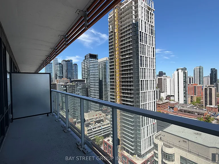 18 Maitland Ter #2201 — Photo 5
