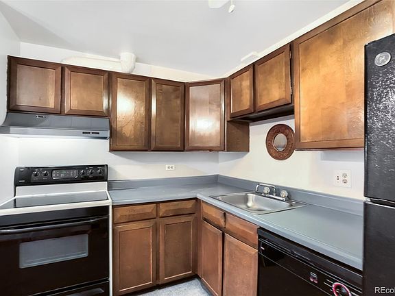 4th image of 1050 N Lafayette Street #304