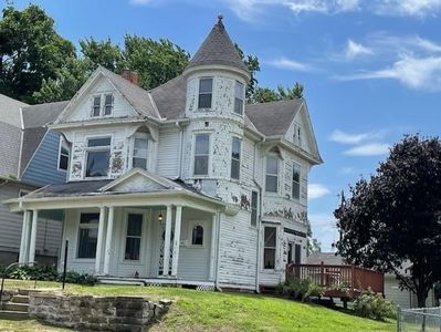 2210 Felix St, Saint Joseph, MO, 64501