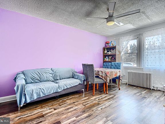 2nd image of 804 Quail St