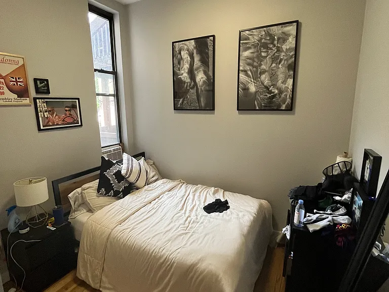 449 W 51st St #2R — Photo 5