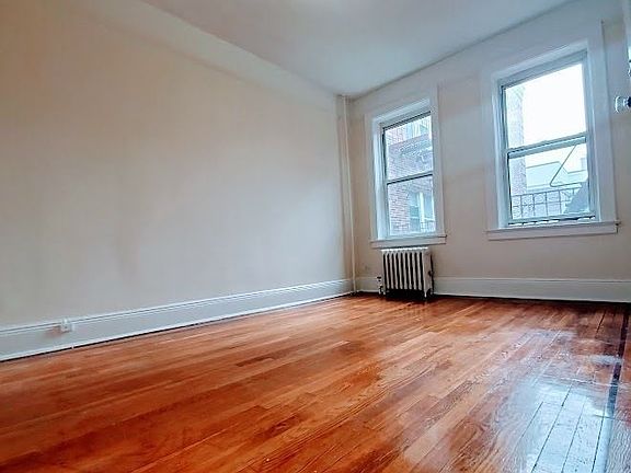 4th image of 31-15 21st Ave #3G1