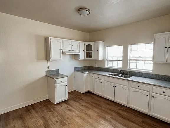 5th image of 1411 E 23rd St