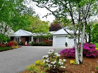 45 Jefferson Dr, East Greenwich, RI 02818