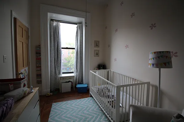 Rented by Brooklyn Real Inc | media 10