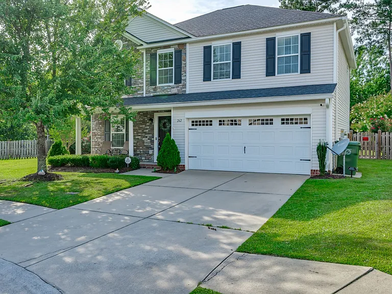 262 Whitton Ln — Photo 4