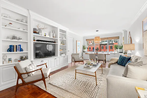 Sold by Compass | media 23