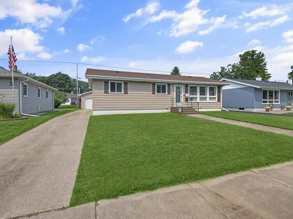 3409 16th St, Menominee, MI 49858