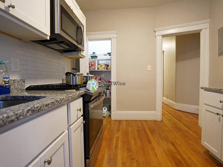 56 Gardner St #15 — Photo 3