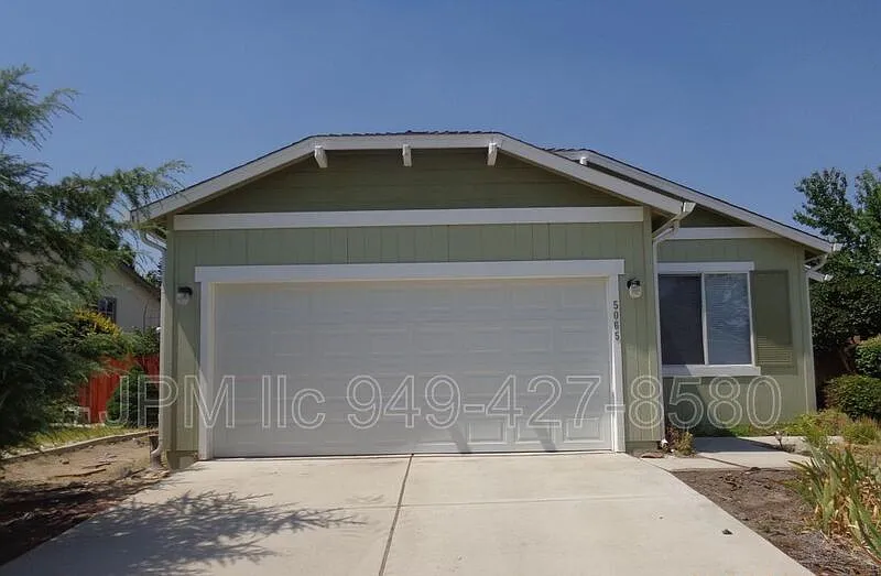 Building Photo - 5065 Pradera St