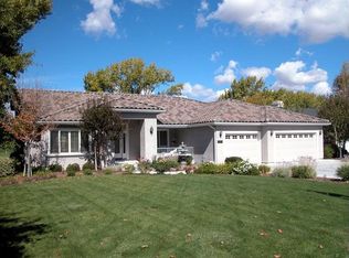 1072 Ridgemark Dr, Hollister, CA 95023