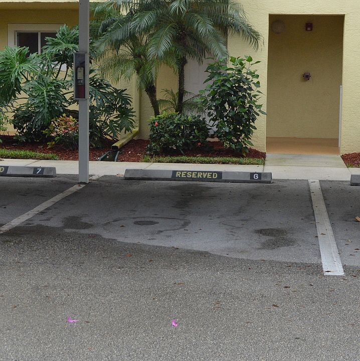 8214 Key Royal Cir APT 125, Naples, FL 34119 Zillow