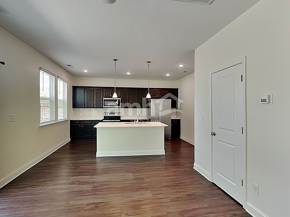 3rd image of 12120 Golden Farm Ln