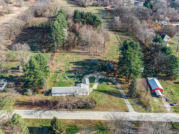 3202 N 300 E, Rolling Prairie, IN 46371