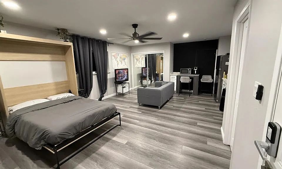 2nd image of 1865 Magdalene Way #1865
