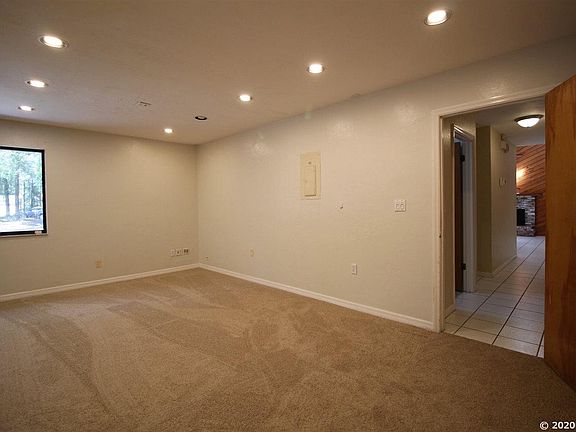 3rd image of 3417 NW 49th Ter